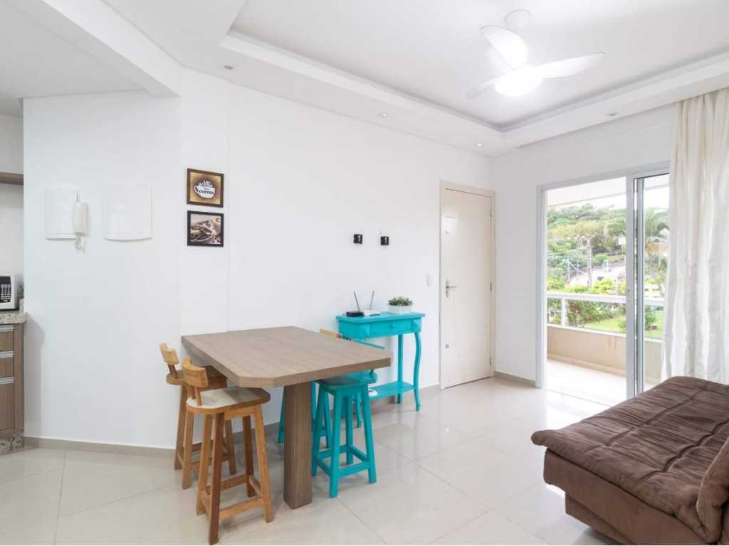 Apartment for rent 2 bedrooms and 1 suite 50 meters from the Sea in Bombas