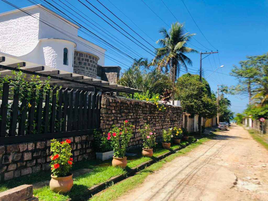 Praia da Enseada - Castelinho