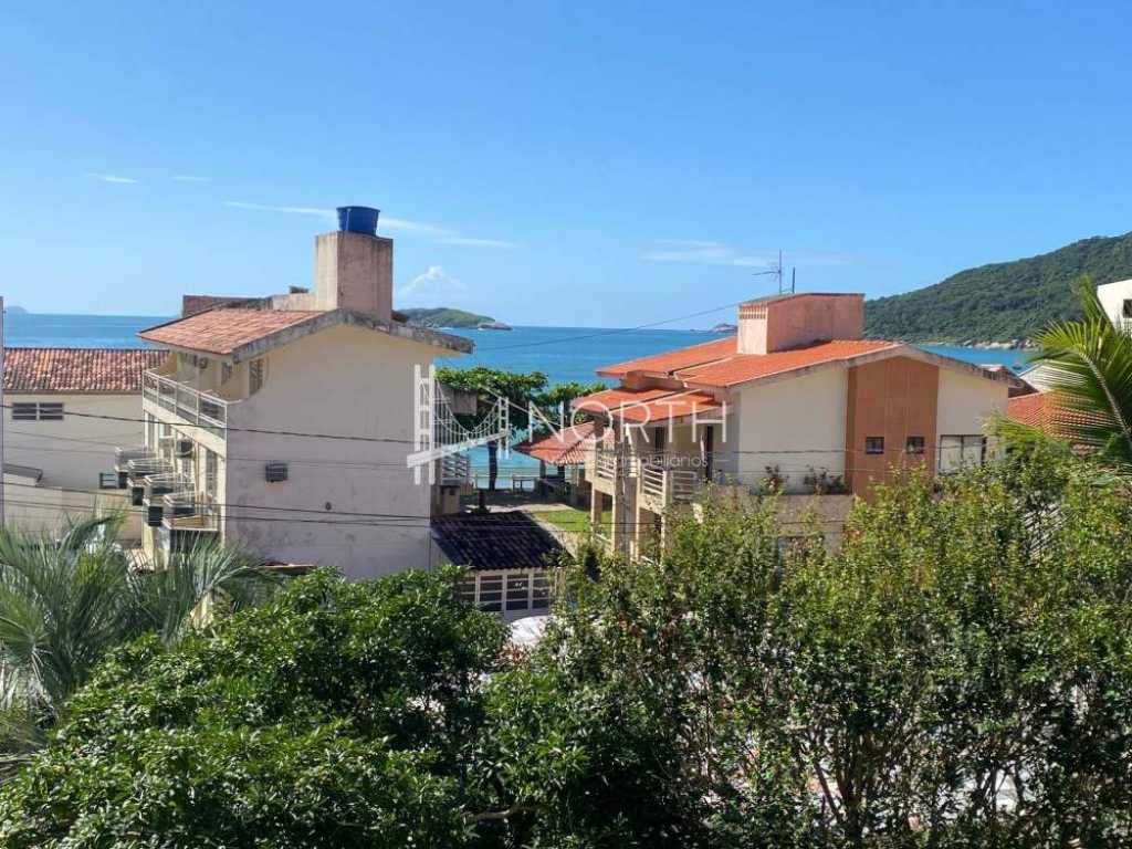 Casa grande com vista mar, jardim, 5 quartos com ar, 50 metros do mar