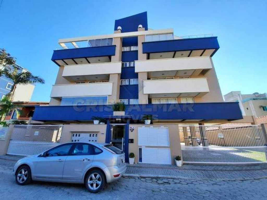 Ref. 035C Apto com 2 dorm com ar, sala de estar com ar, 200m da praia de Bombas