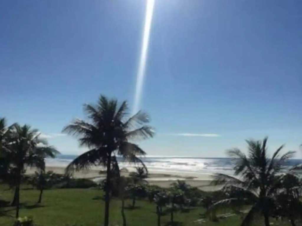 Encantador apartamento térreo, pé na areia mesmo, na praia de Maitinga - Bertioga