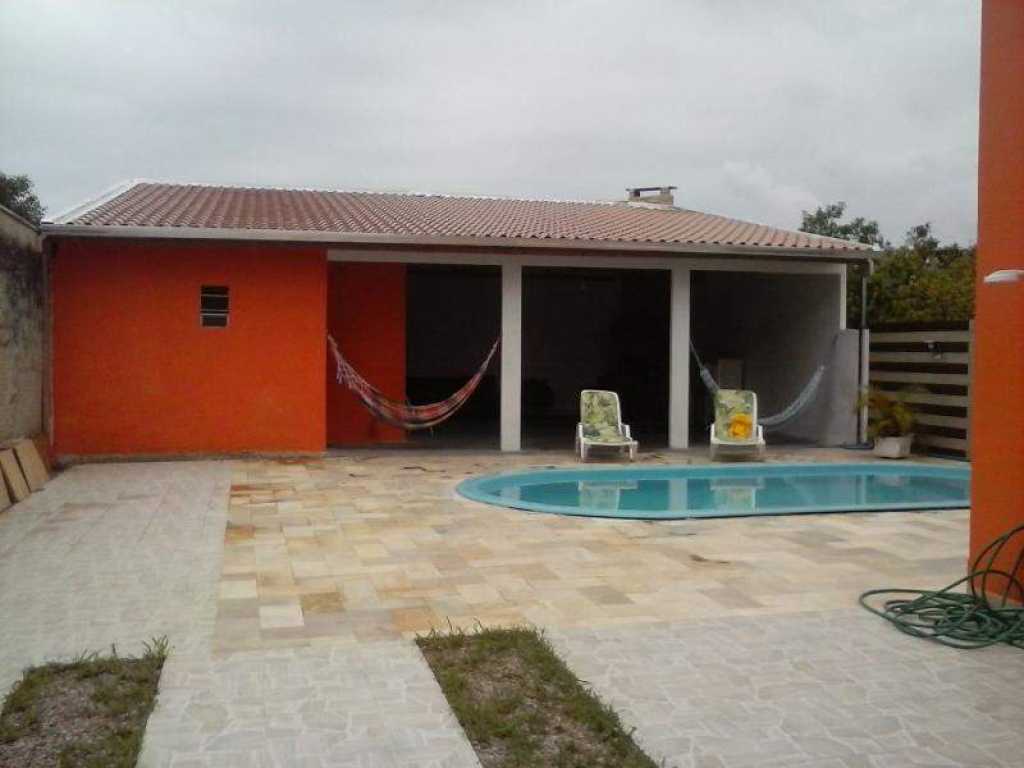 Casa com Piscina Temporada em Guaratuba