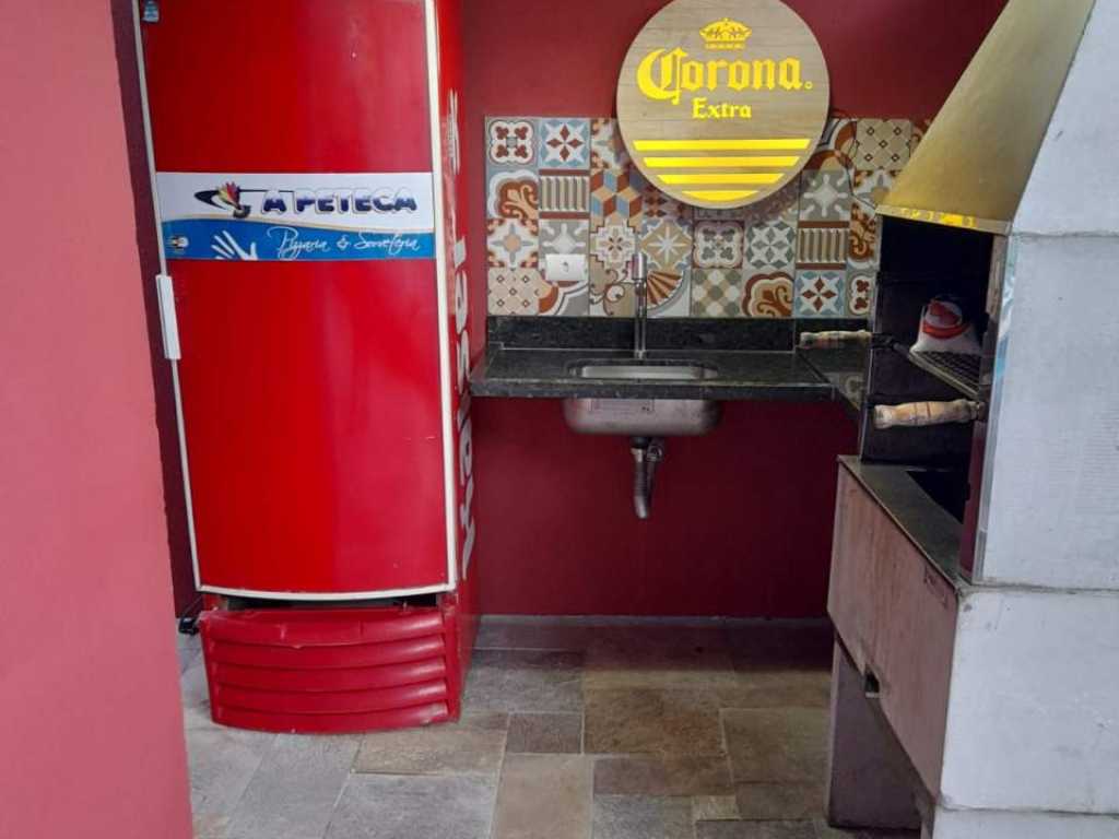 LINDA CASA AMPLA E AREJADA COM PISCINA NA PRAIA DAS TONINHAS EM UBATUBA