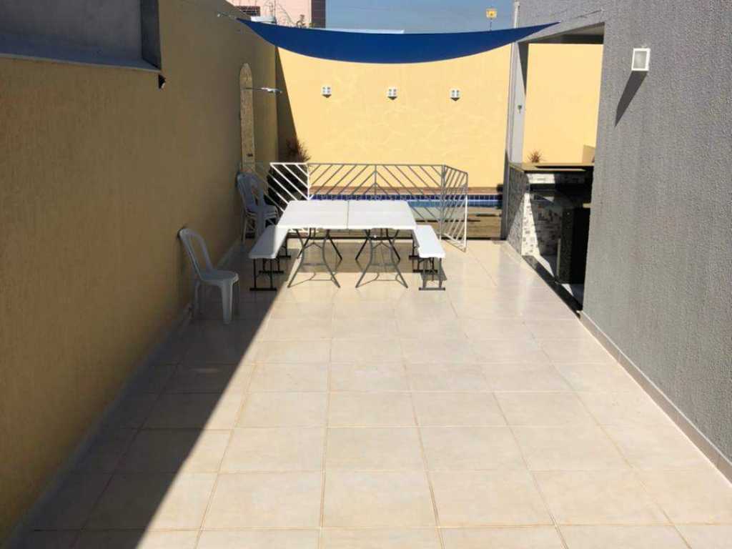 Casa com piscina aquecida em Caldas Novas.