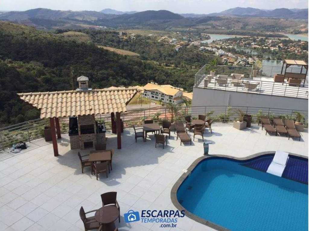 Apartamento Resort Mirante em Escarpas do Lago, Capitólio, MG, com área de lazer completa