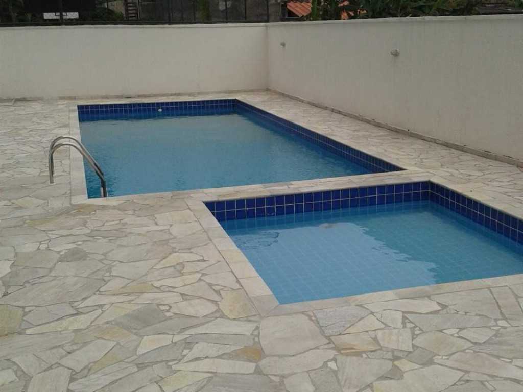 Lindo apartamento a 100mts da praia com Varanda Gourmet disponível Ano Novo