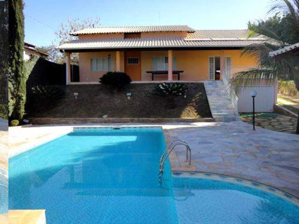 Vendo ou Alugo Rancho em Condominio nobre. Reveillon disponivel.