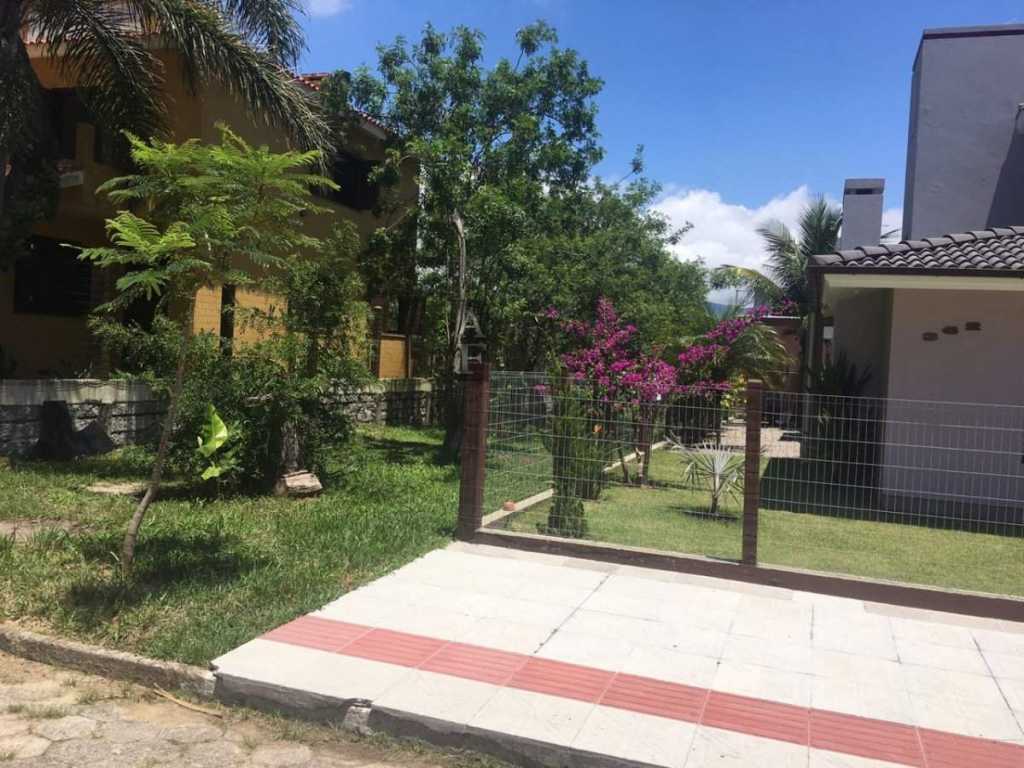 House for Rent | Center of Garopaba