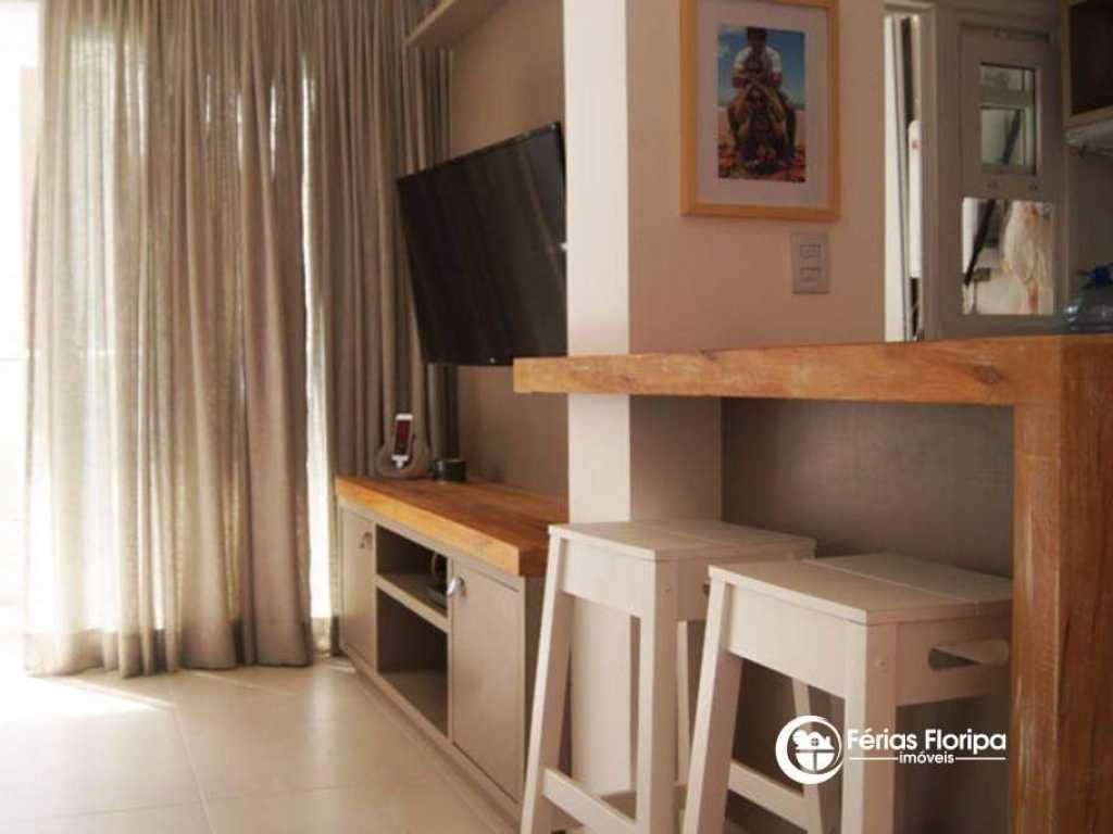 Apartamento 3 dormitórios Condomínio frente mar Novo Campeche - REF 321