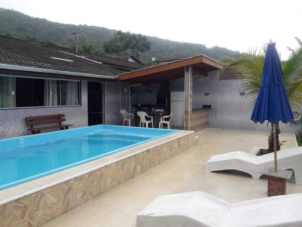 Casa c/ Piscina na praia da Mococa com Wifi