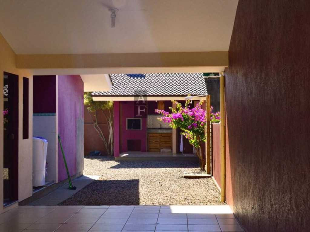 House for Rent | Center of Garopaba