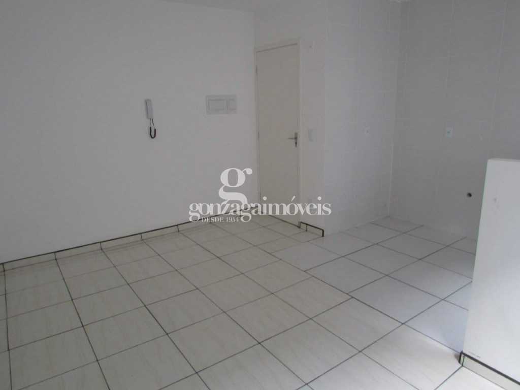 Apartamento em condomínio completo e localizado no bairro Jardim Iruama, Campo Largo-PR.