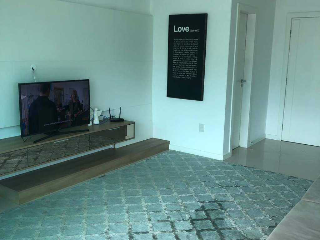 Apartamento de Alto Padrão a 200m da Praia