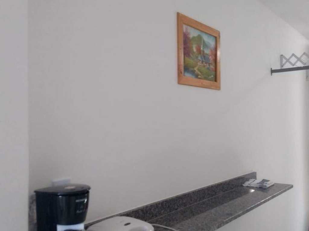 Apartamento de 1 Quarto Perto de Penedo