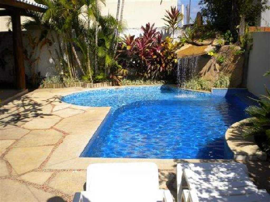 Venda e Temporada - Casa 5/4 suítes com ar split - Piscina - Espaço gourmet a 60 metros do mar - Guarajuba