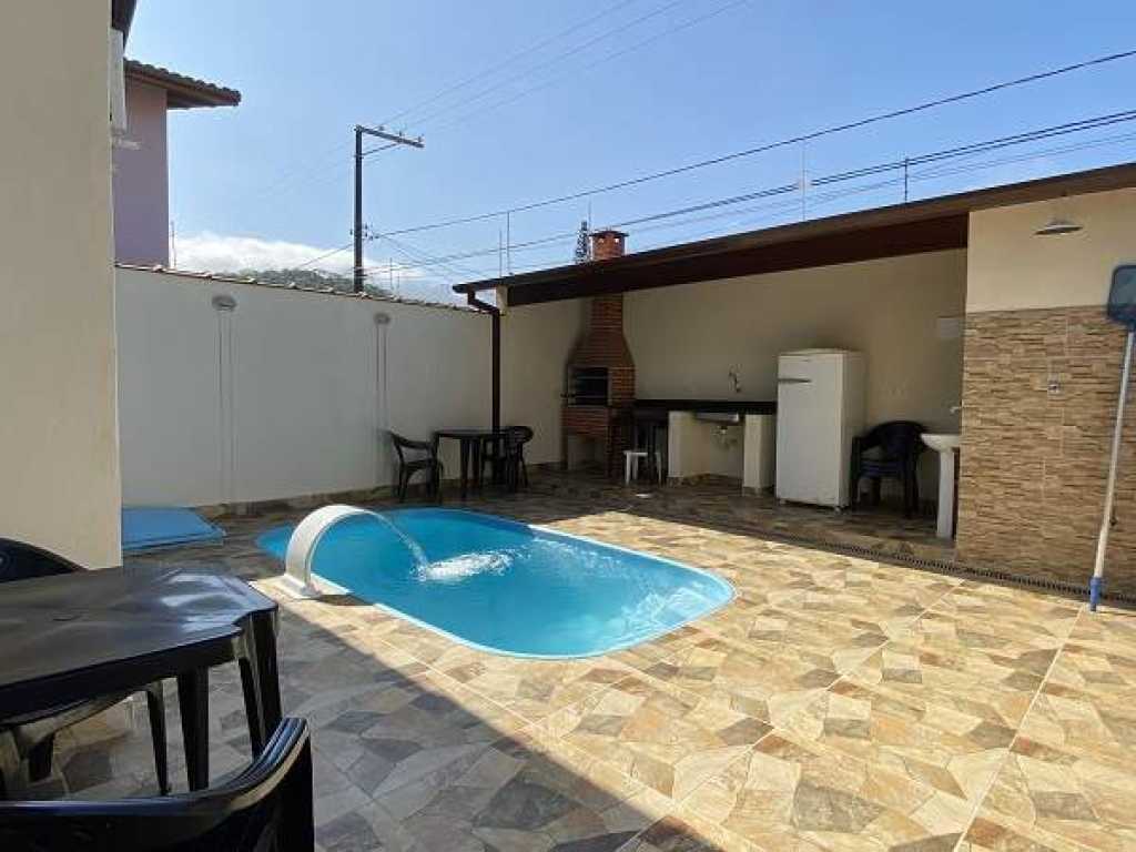 Para 10 pessoas -piscina privativa- ar cond.-Wifi - 2 DORM.- 450 m praia (casa 1)