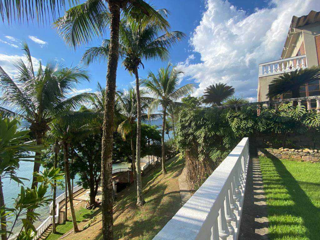 @casadonanna.angra casa com praia privativa, piscina e vista cinematográfica em Angra dos Reis.