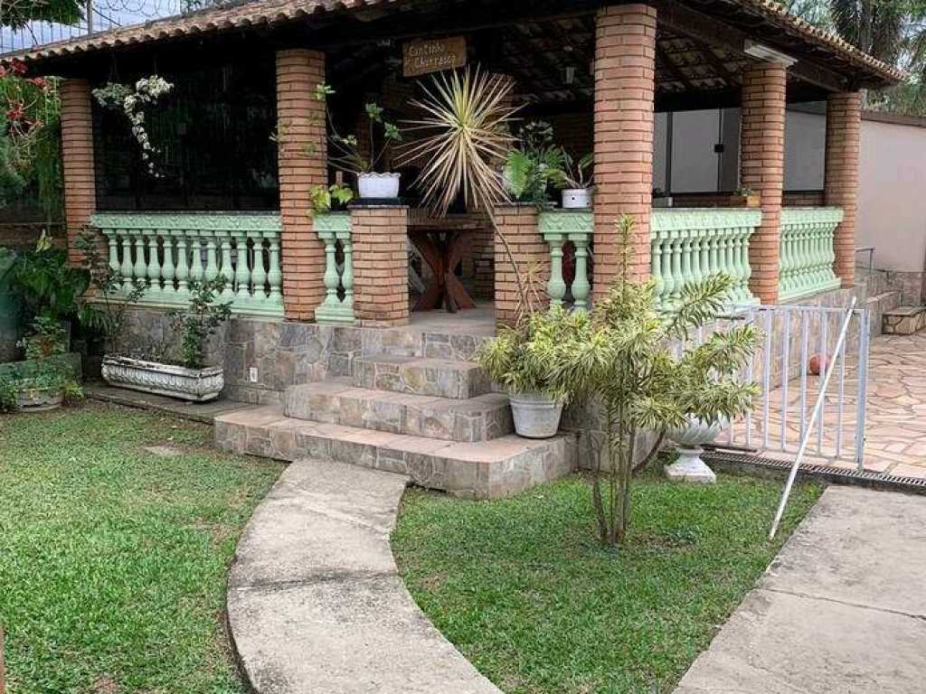 Linda casa em Penedo Rj