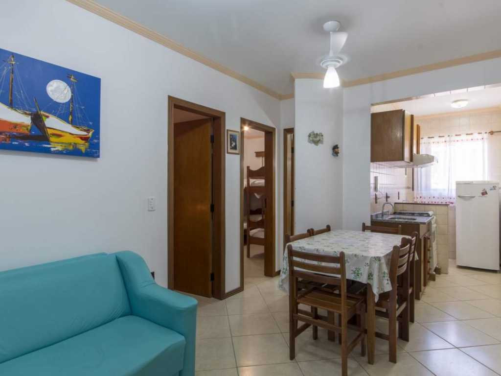 Apartamentos completos a 40 metros da praia!