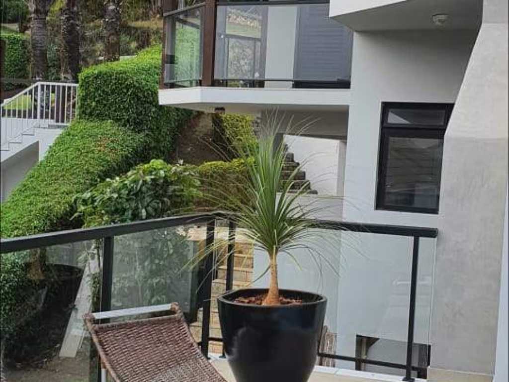 Linda Casa em Cima das Minas com piscina Aquecida para até 15 pessoas.