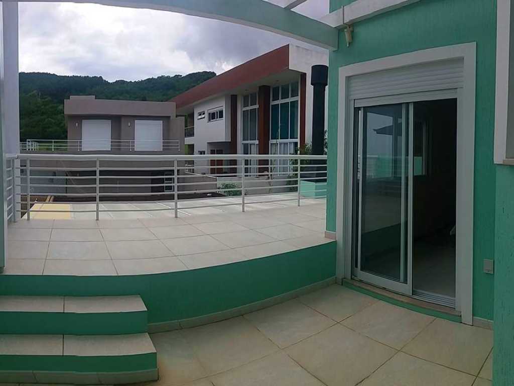 CASA COMODIDADE NA PRAIA