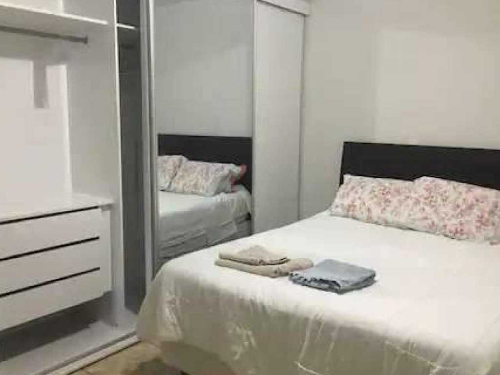 Apartamento 01 amplo inteiro com ótimo preço