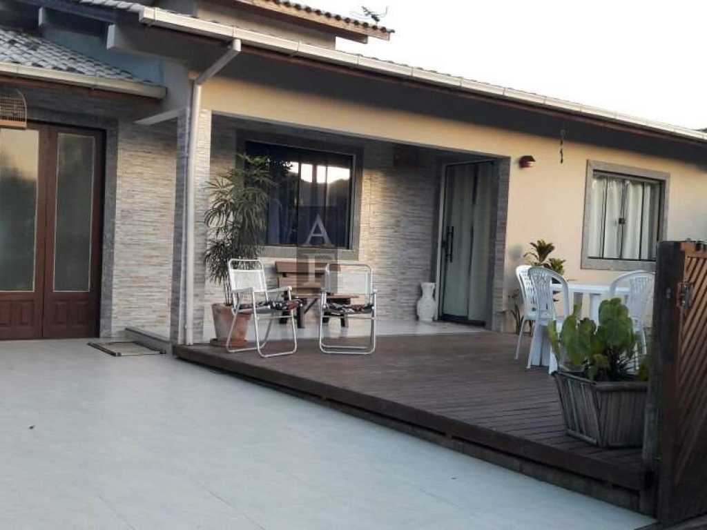 House for Rent | Center of Garopaba