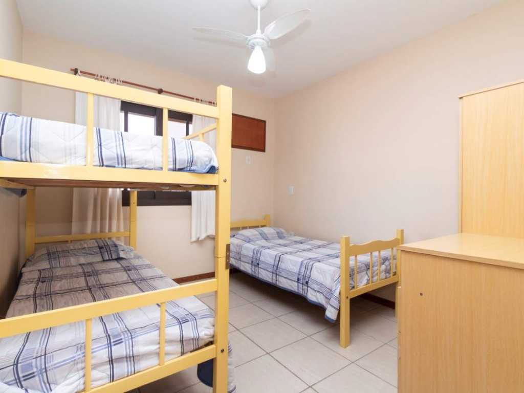 Alquiler de Apartamento 7 habitaciones para 6 personas 150 metros de mar en Bombas