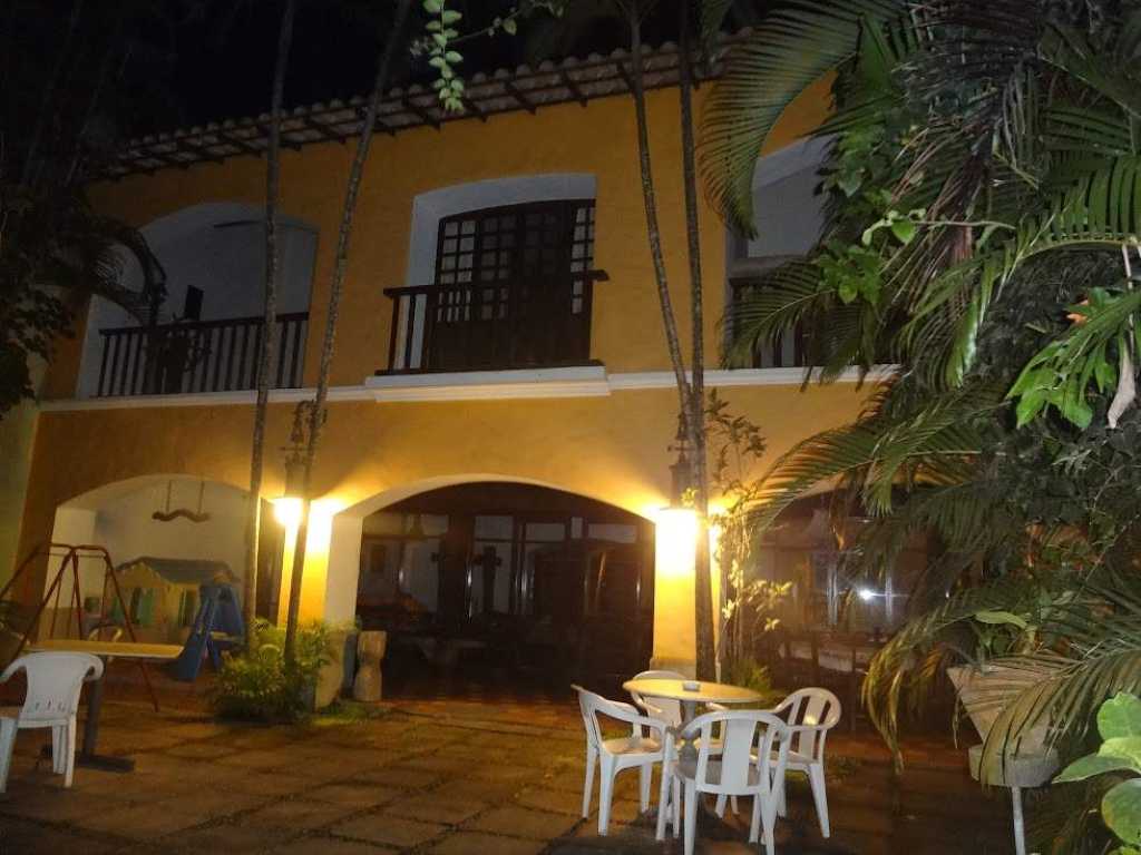 Casa amarilla