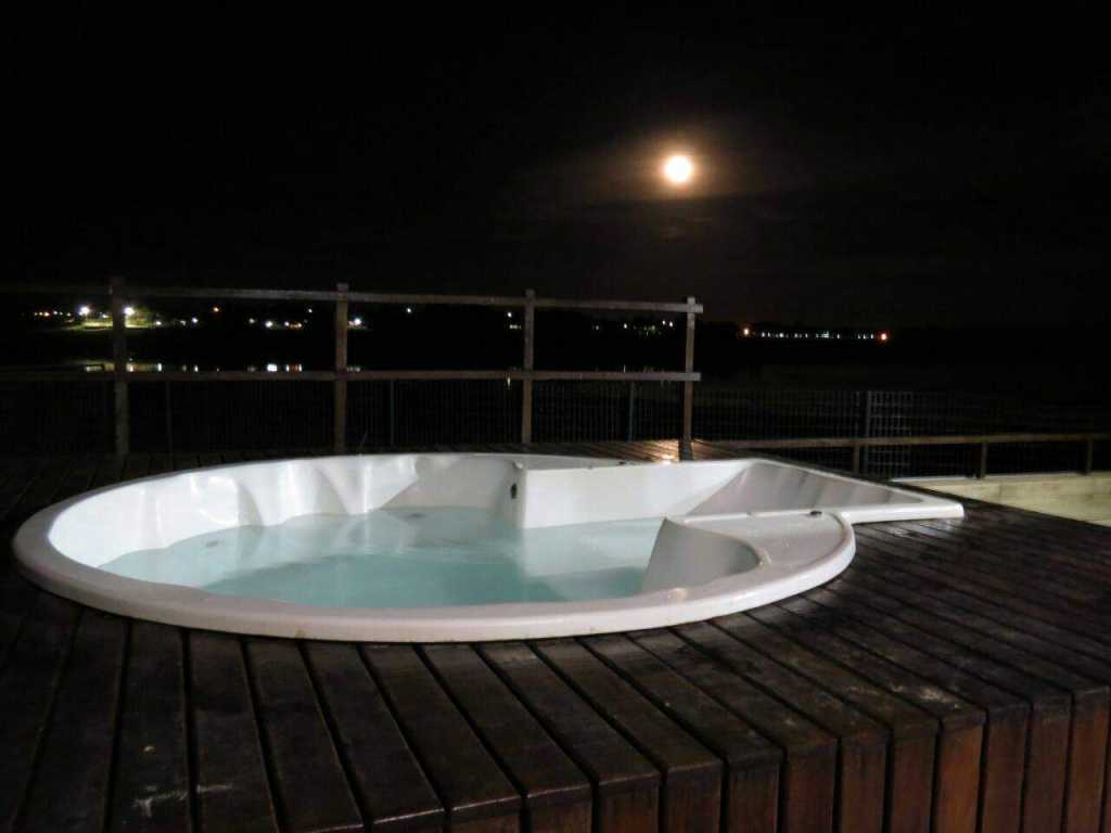 CASA LAGO NO LOTE CAIAQUE JET SKI CAVALO JACUZZI