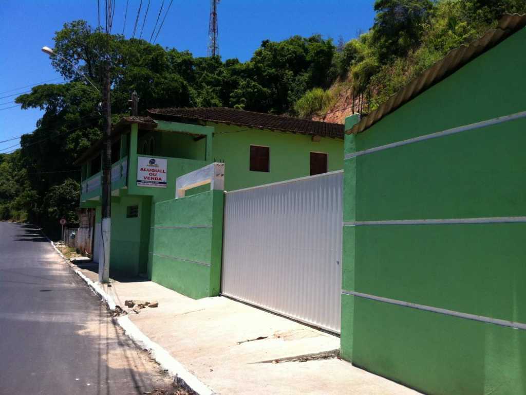 Excelente Duplex com 05 quartos para Alugar por Temporada estilo colonial a 150 m do mar em Marataízes