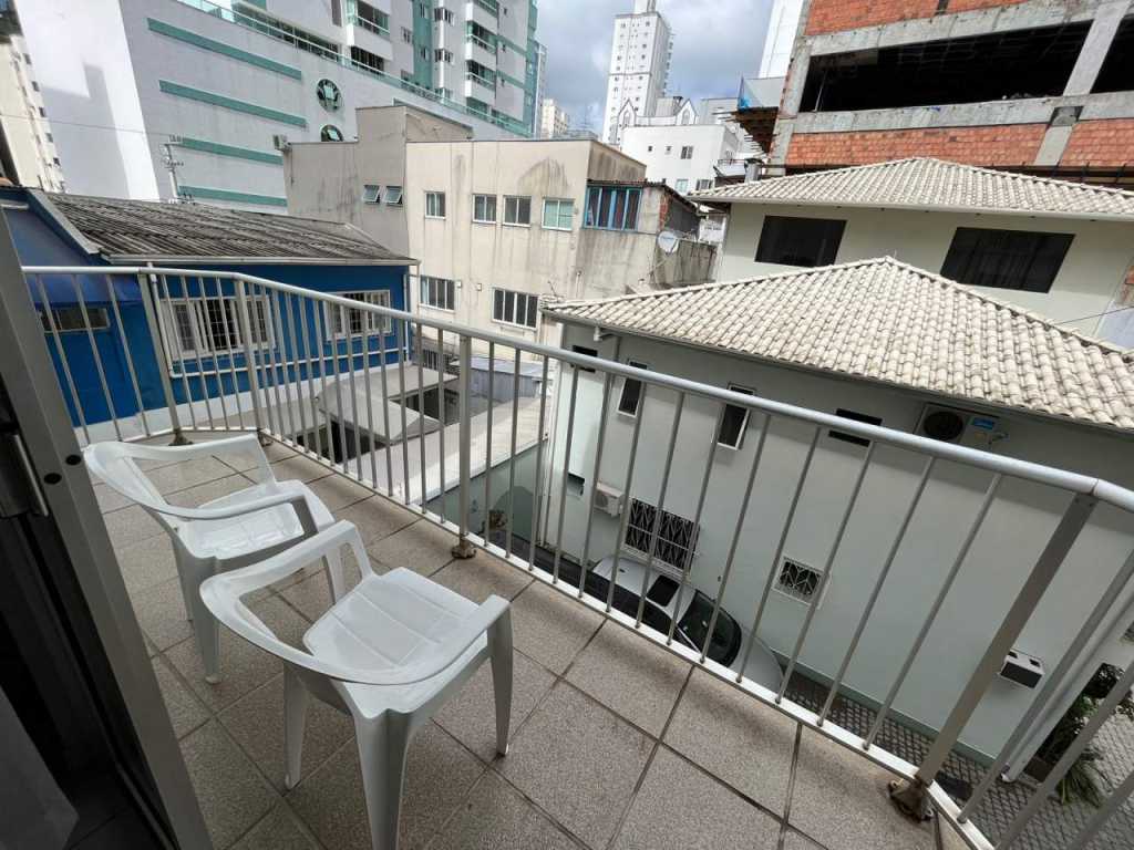 APARTAMENTO DE 2 DORMITORIOS (1 SUITE) COD. 21- PARA 7 PERSONAS- BALN CENTER. CAMBORIÚ