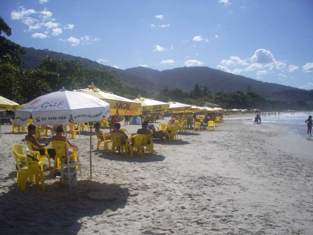 Apartamentos Pé na areia Praia das Toninhas Ubatuba