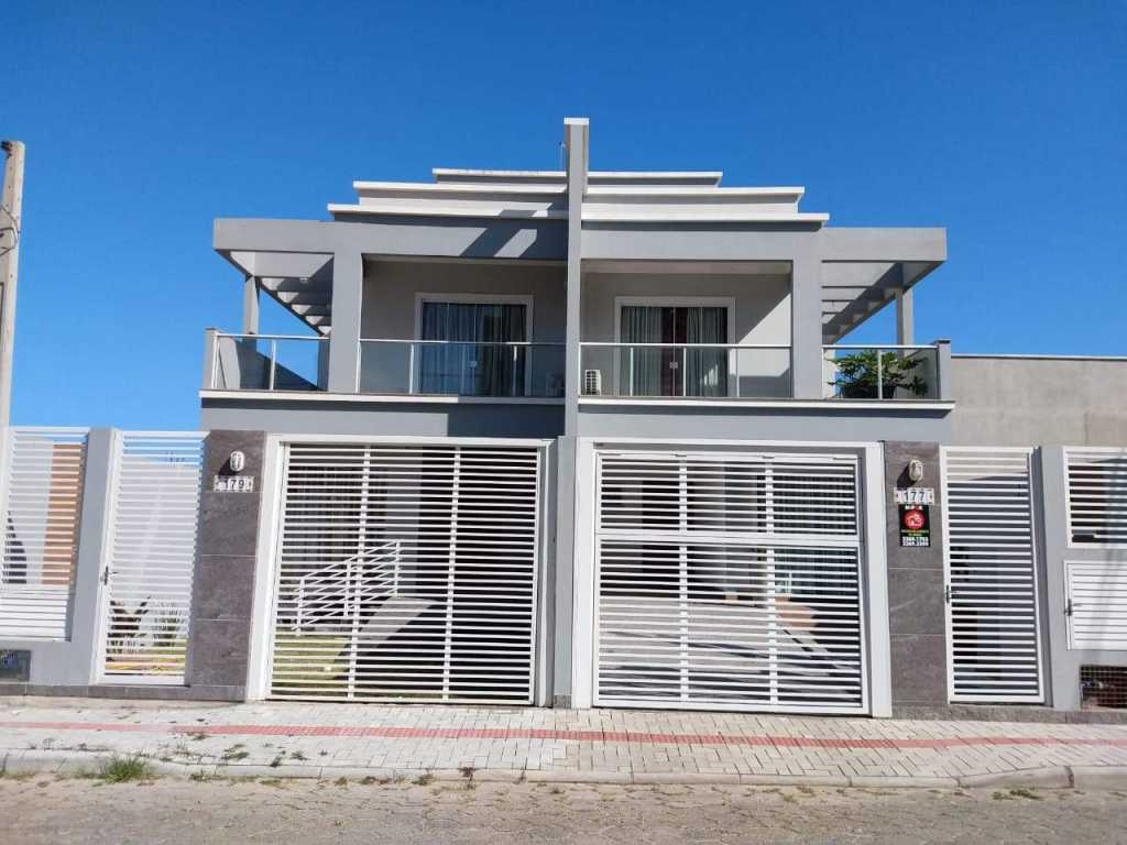 CASA GEMINADA EM MARISCAL 120M DA PRAIA