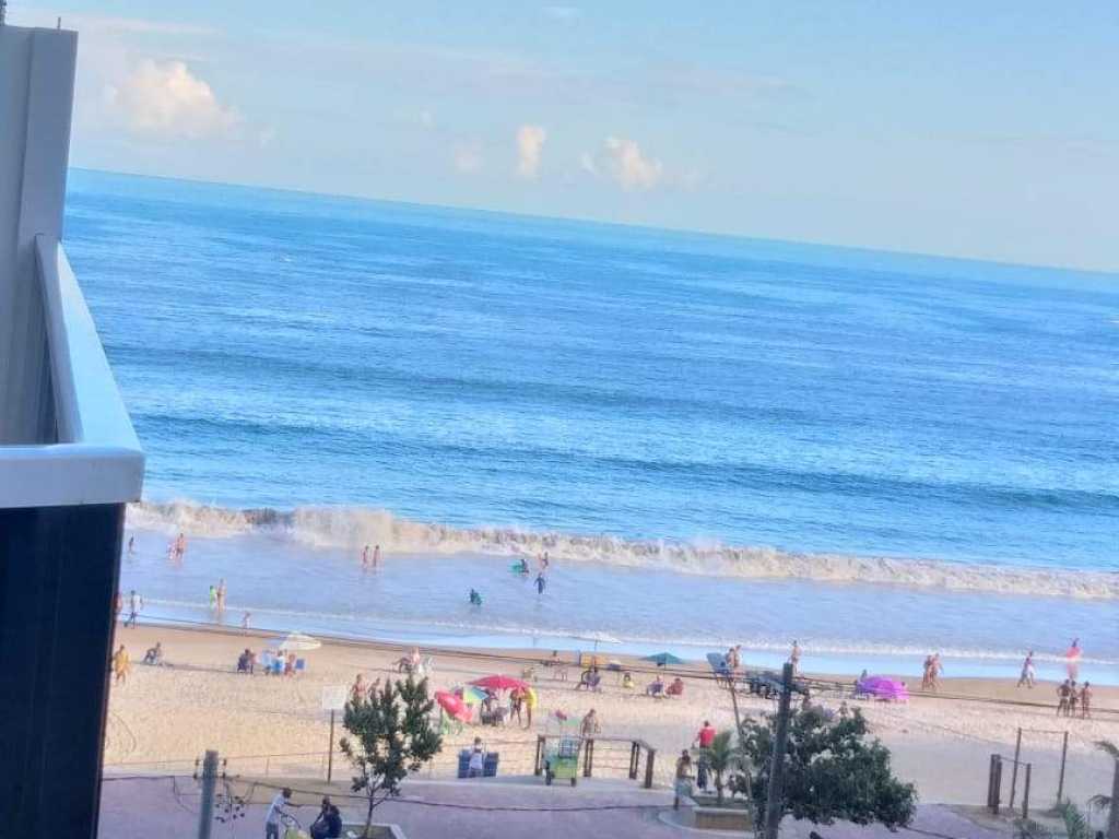 Apto para una excelente ubicación en la playa de la colina con aire acondicionado.