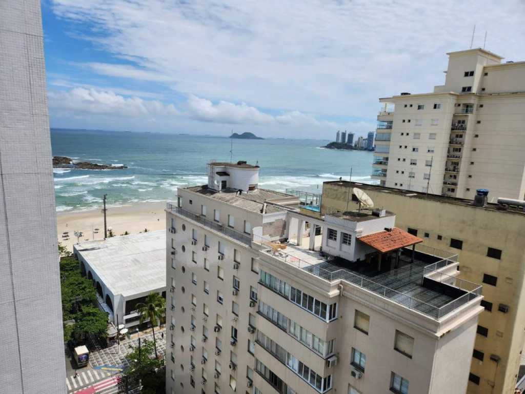 Apartamento para aluguel de temporada em Pitangueiras 2 qts. vista mar