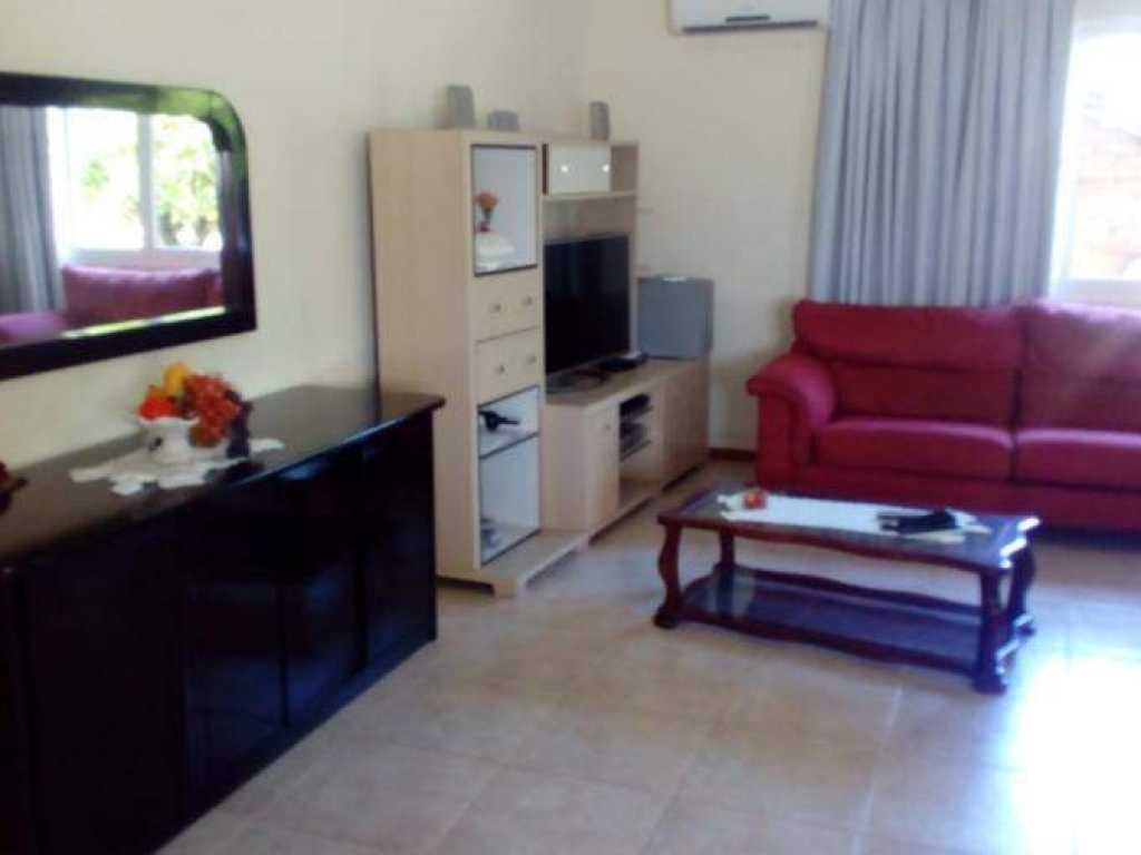 Amplo Apartamento quadra mar