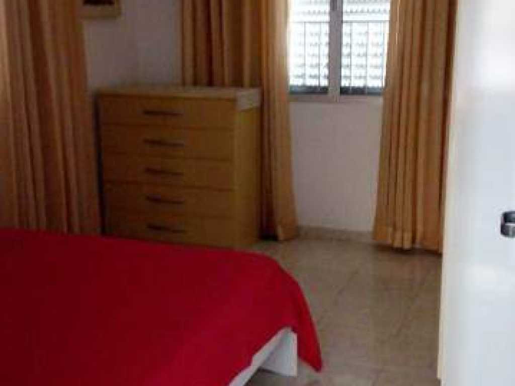 Ref:214 - Casa Bem localizada para 08 Pessoas.