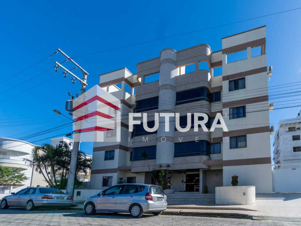 APARTMENT FOR SEASONAL RENTALS - PRAIA DO MARISCAL, BOMBINHAS SC (LA012EF)