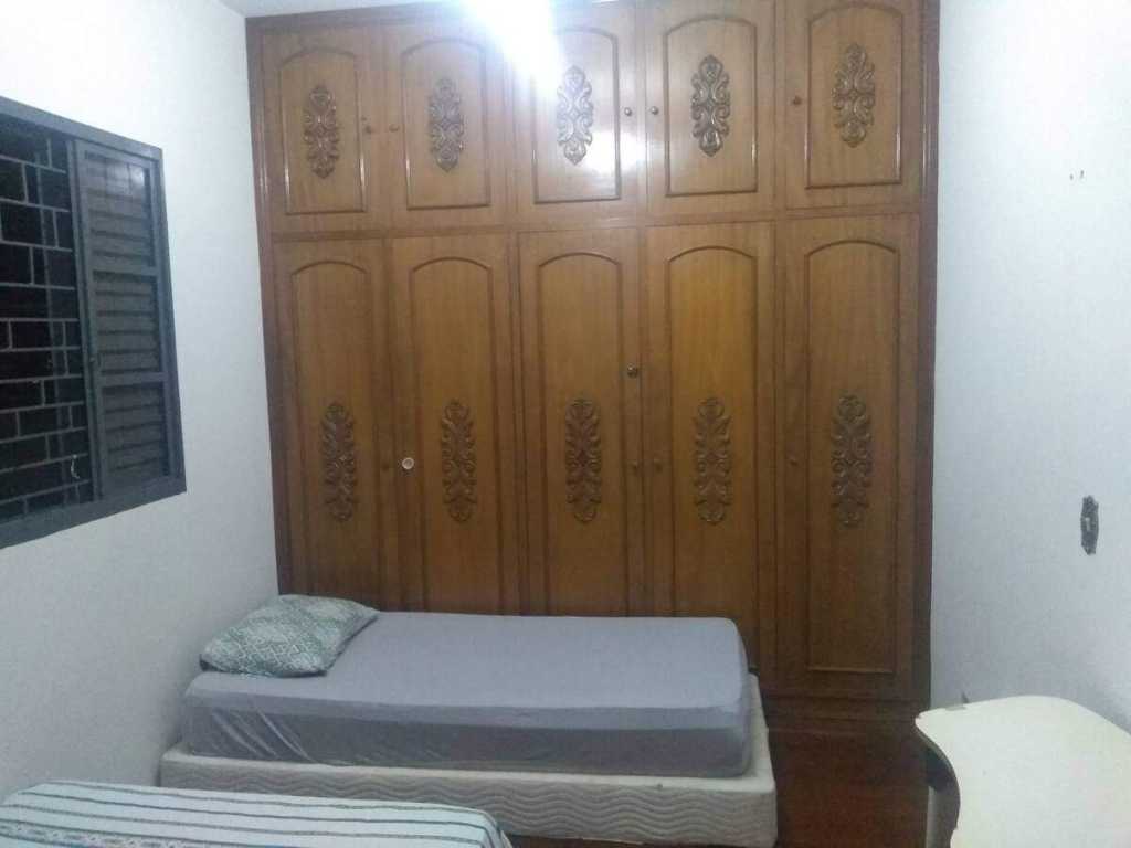 Quarto individual em Maringá - pensionato