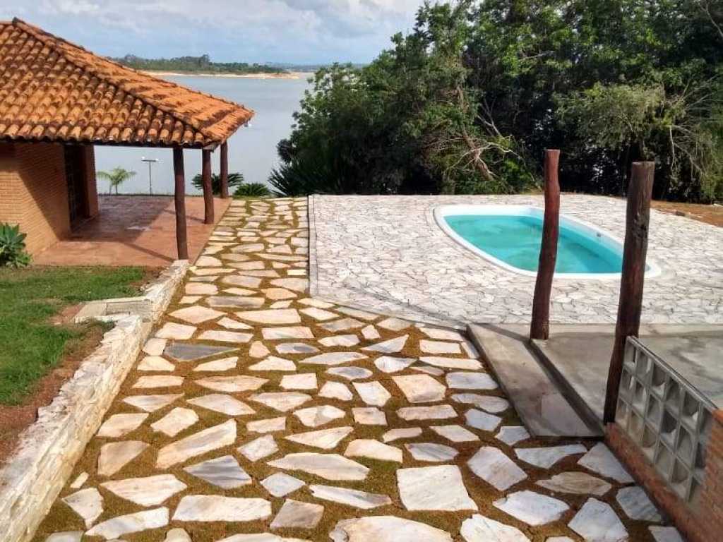 Rancho de Marina no Lago de Furnas com piscina, próximo aos principais pontos turísticos de Capitólio