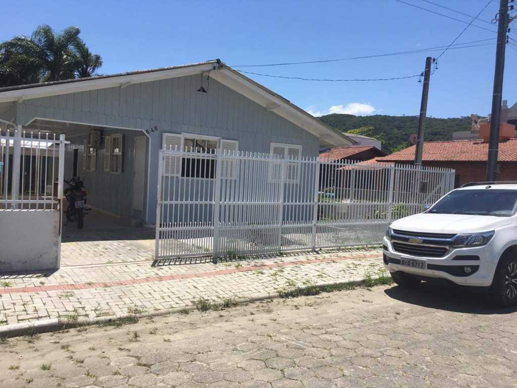 Casa 50 metros mar de Zimbros (Bombinhas)