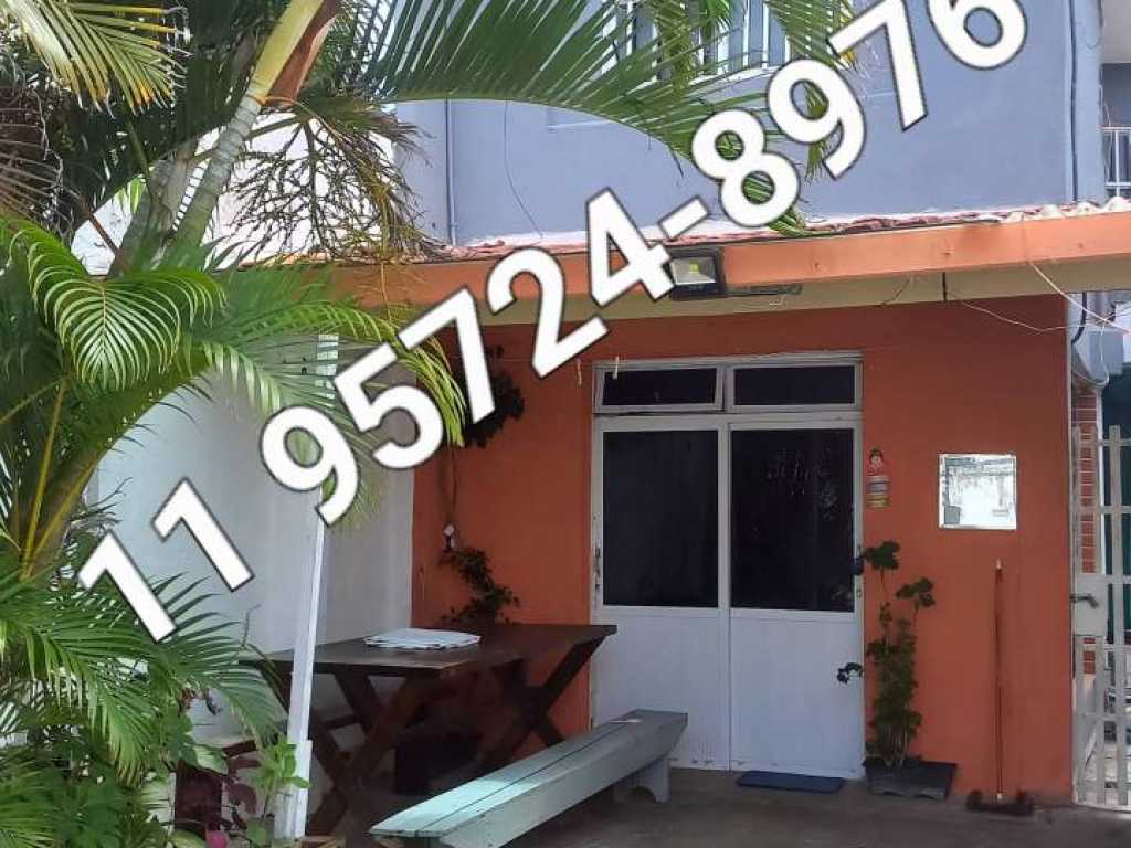 Casa pé na areia em Mongaguá