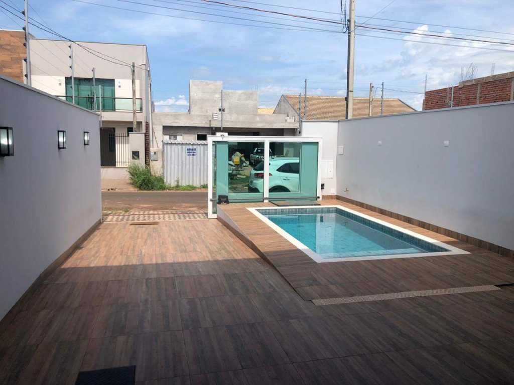 Casa 02 - Excelente Casa em Porto Rico com Piscina