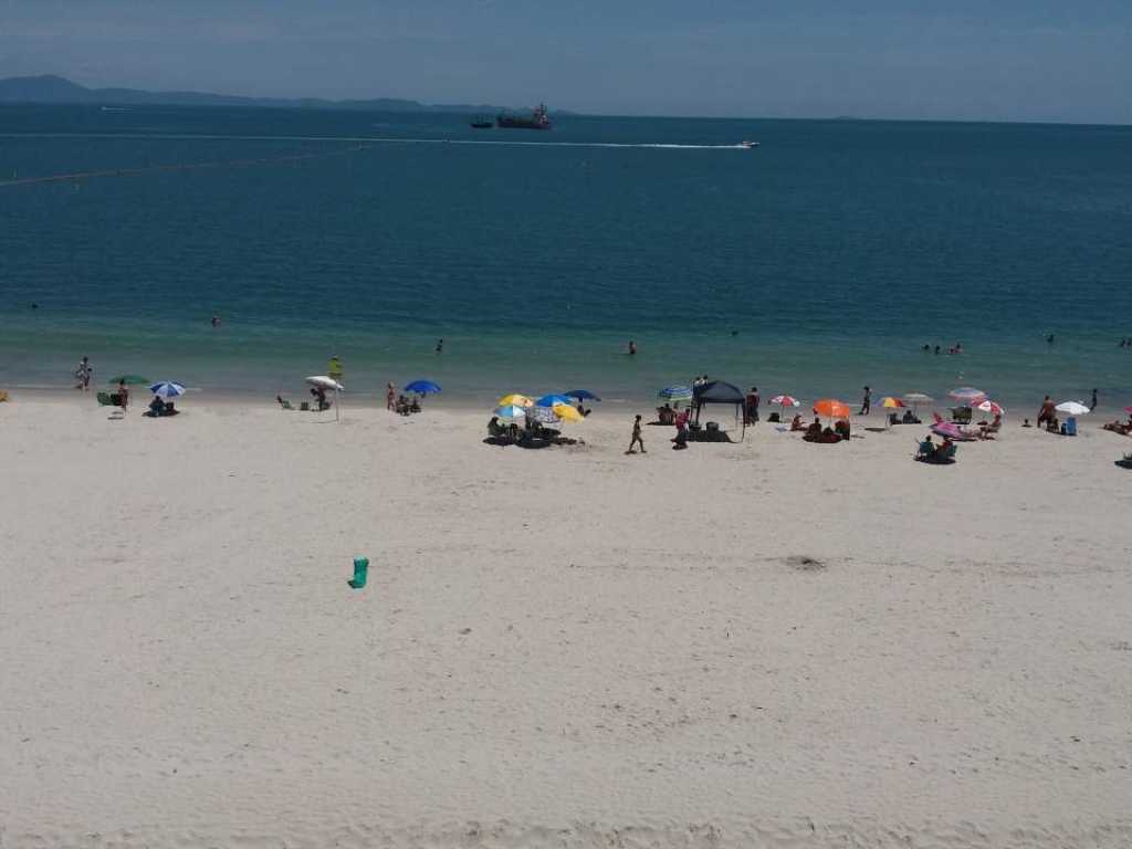 Frente ao mar - Ilha Deserta - Canasvieiras