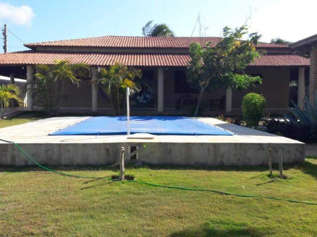 Casa na praia de Guajiru-Ceará