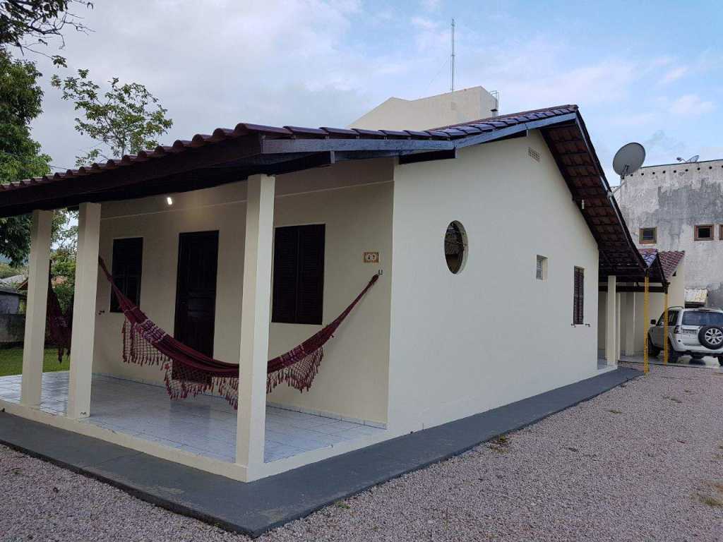 CASA EM CANTO GRANDE 150 METROS DA PRAIA