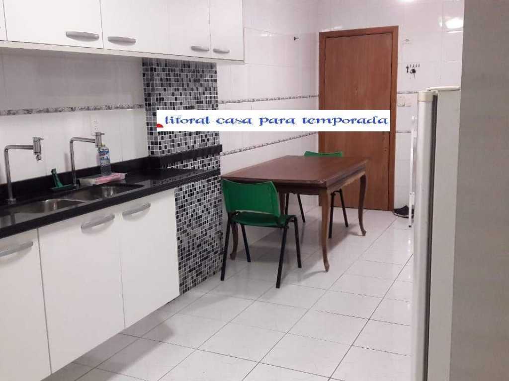 Beautiful apartment with pool and balcony carnival package 1,500