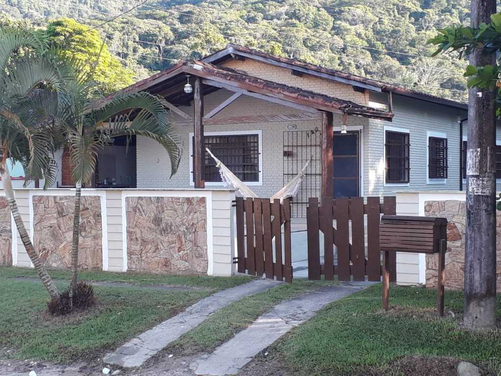 CASA 4 DORM PARA ATÉ 14 PESSOAS 4 VAGAS. 150M PRAIA DA SAPE / MARANDUBA