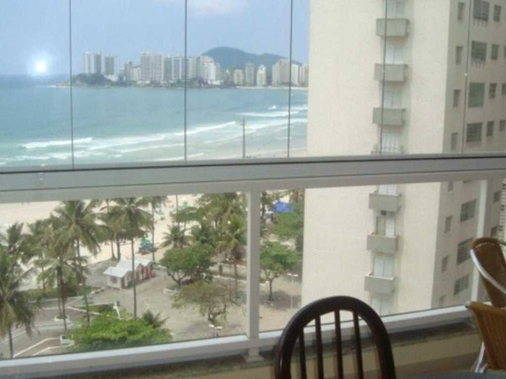 APARTAMENTO DE LUXO FRENTE AO MAR 3 SUITES, AREA DE LAZER COMPLETA